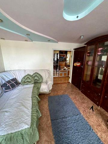 Продаю трьох кімнатну квартиру