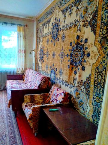 Двох поверховий будинок