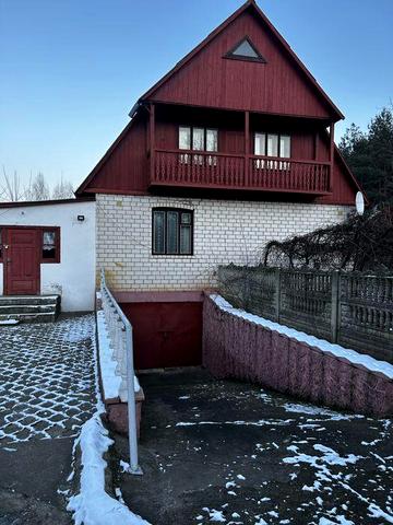 Продається будинок з ділянкою 50 сотих