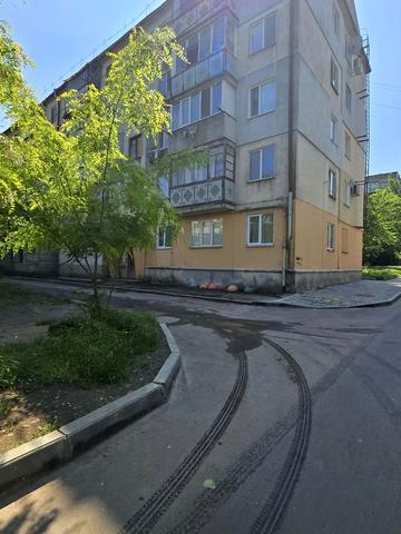 Будівельників вул., 14б