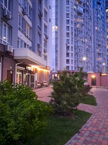 Каховська вул., 62-А