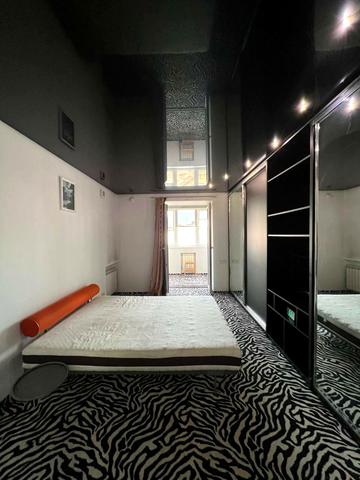 Драгоманова вул., 17