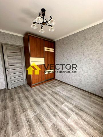 Івана Мазепи вул. (Калініна), 36