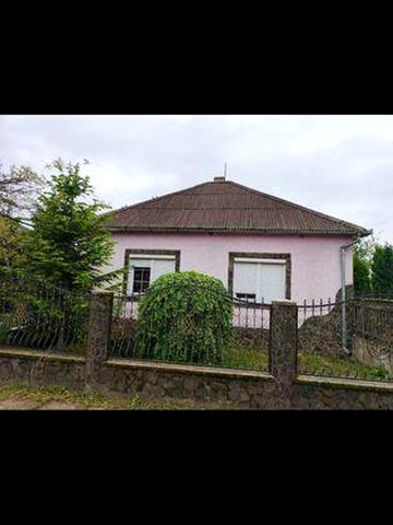 Продається будинок у селі Серне