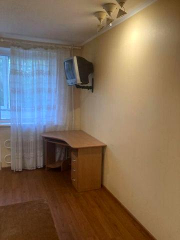 Слам свою 1-комнатную  квартиру.