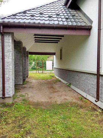 Без%Будинок на Лівому березі Воскресенські Сади Озеро  Якість