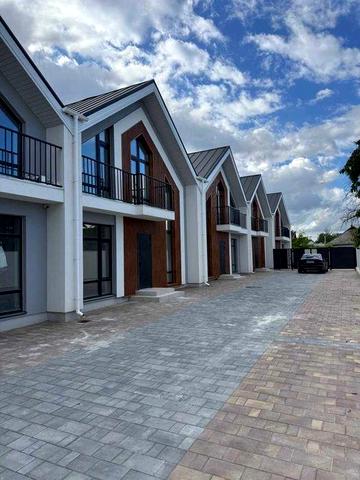 Таунхаус житловий будинок