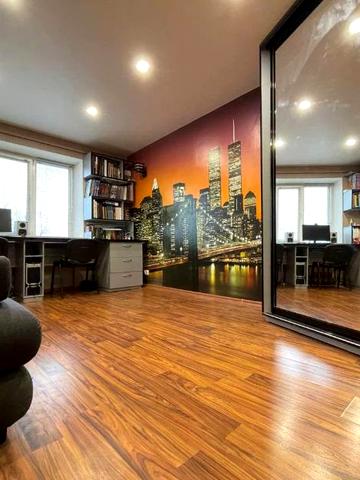 Харківських Дивізій вул., 17