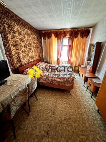 Івана Мазепи вул. (Калініна), 36