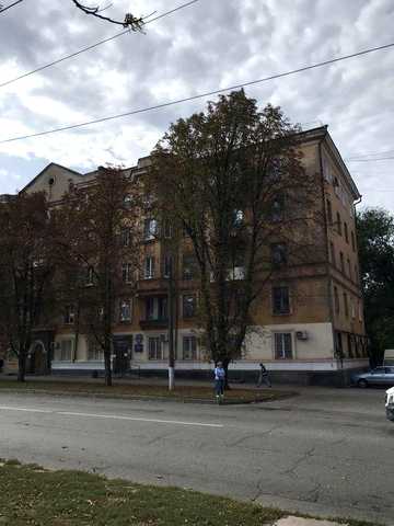 ВНИМАНИЕ, отличная 3-х ком. сталинка в ЦЕНТРЕ ГОРОДА