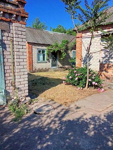 Продам або міняю на квартиру будинок