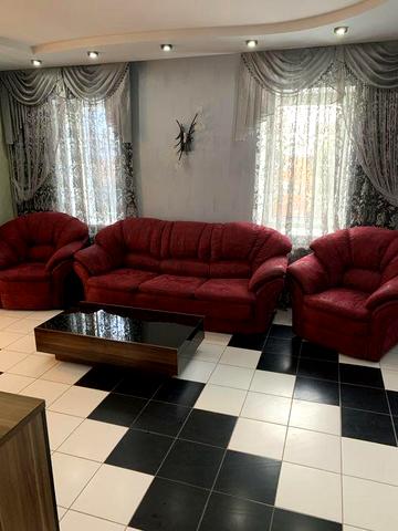 Помесячная аренда дома с сауной и бильярдом