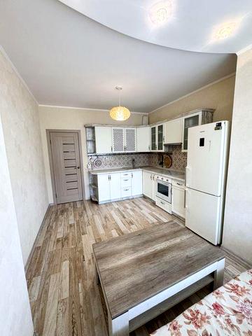 Без%. Продажа 3 к квартири, з ремонтом, вул. Петра  Григоренко, 1 б.