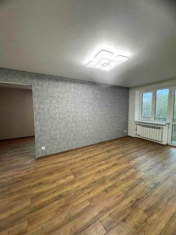 Власник. 2 кімнатна з новим ремонтом по вул. Університетська. ТОРГ