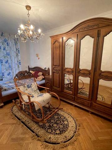 3-х комнатная квартира 1/5 с подвалом на Таврическом