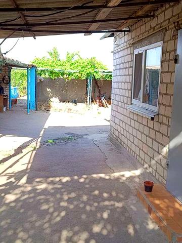 Продам будинок затишний , просторий