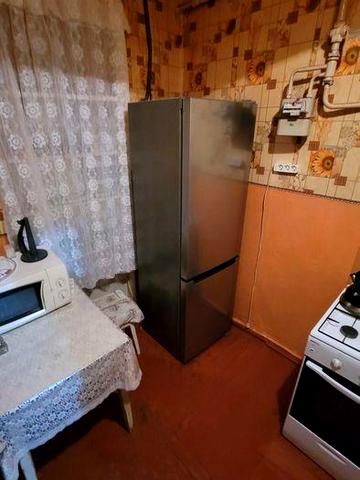 Продам 2 к. кв. ул. Москалёвская, ост. ул. Валерьяновская