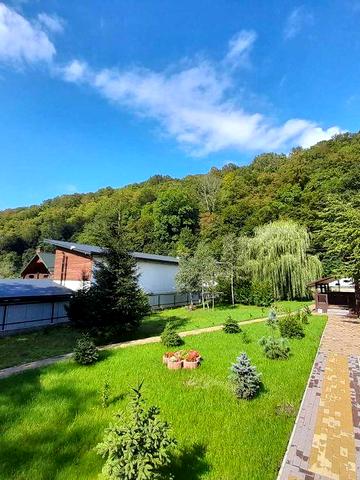 Будинок в заповідній зоні Карпати