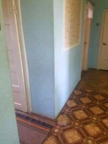 Продам квартиру 3-х кимнатну