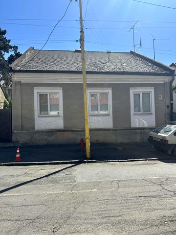 Тиха вул.
