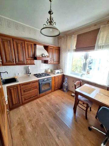 Продам 3к. квартиру, жм Перемога-5