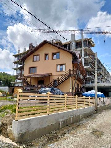 Продається котедж,діючий бізнес