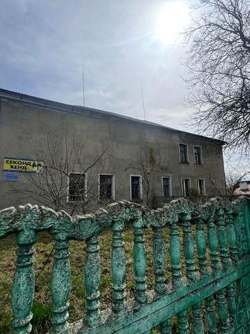 Будинок для багатодітної родини або реабілітаційний центр