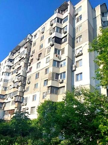 Євгена Танцюри вул., 74/2