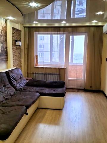 Продам 4-х комнатную квартиру с дизайнерским евроремонтом