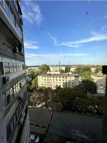 Князя Володимира Великого вул. (Плеханова), 15-Б