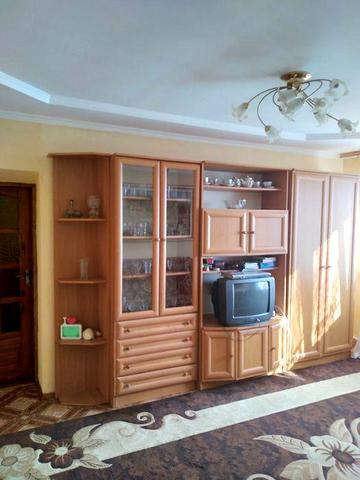 3х-кімнатна квартира, Муровані Курилівці