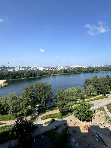 Продаж 3 кімнатної квартири Йорданська 1а