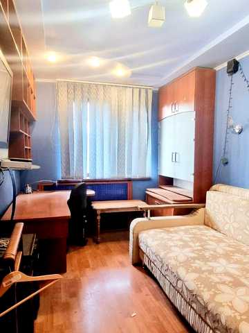 Нескорених вул. (Героїв Праці), 33е