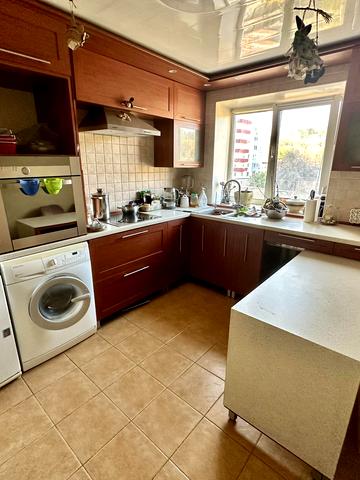 Мандриківська вул., 137