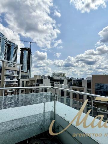 Саперне Поле вул., 3