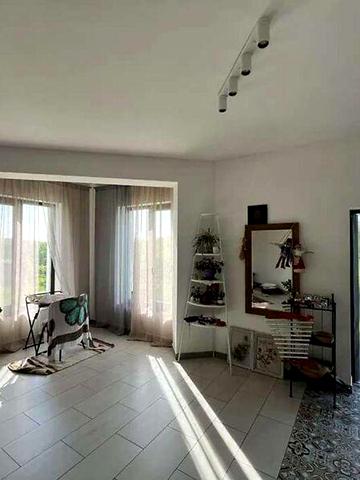 Продаж 5к Дім Комунальна