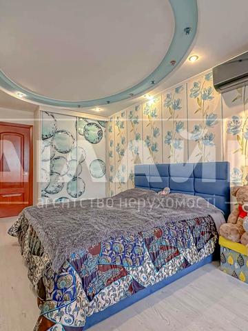 Чарівна вул., 119