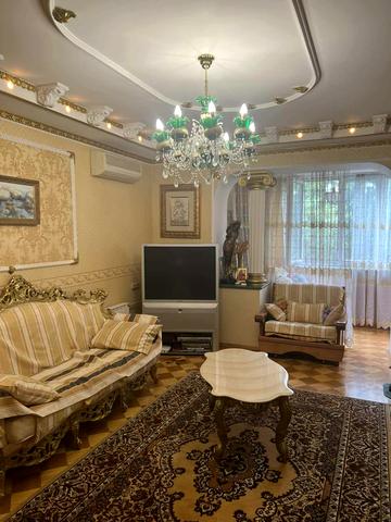 Гаршина вул., 6