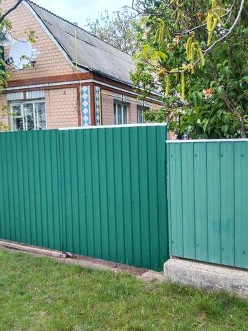 Продам будинок (2 в одному дворі)