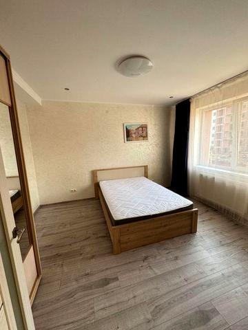 Здається 1 кім кв, р-н Токіо