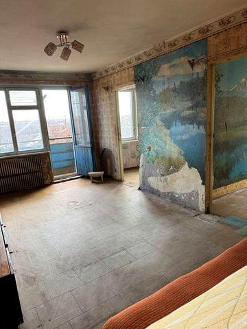 Продаж 4-х кімнатна квартира по Володимира Бизова