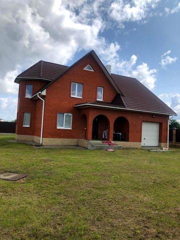 Продам будинок в с Підгайці площею 217 м2