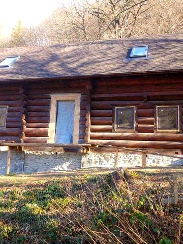 Обмін на автомобіль.Будинок в Карпатах,заповідник!