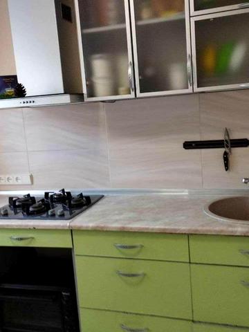 Северина Потоцького пров. (Сімнадцятого Партзїзду), 10