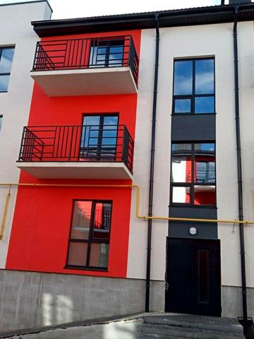 Ярова вул. (Червоноармійська), 215