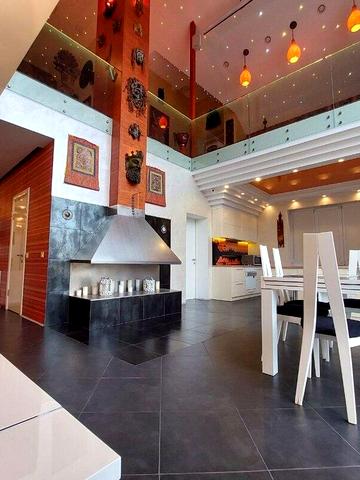 Залужний пров., 25А