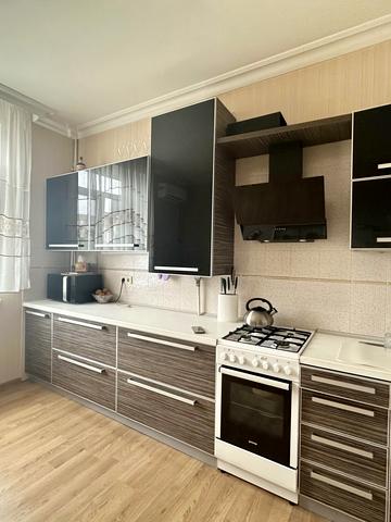 Розваги вул., 27