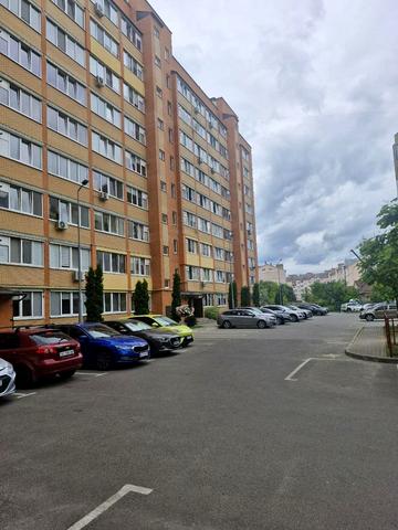 Дмитра Іващенка вул., 2