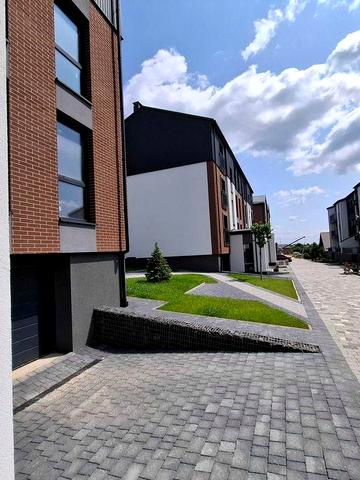 Продається 1 кімнатна квартира в ЖК Вілла Швейцарія, місто Винники.