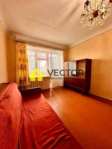 Євгена Гребінки вул., 27